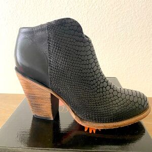Freebird’s Detroit bootie size 9